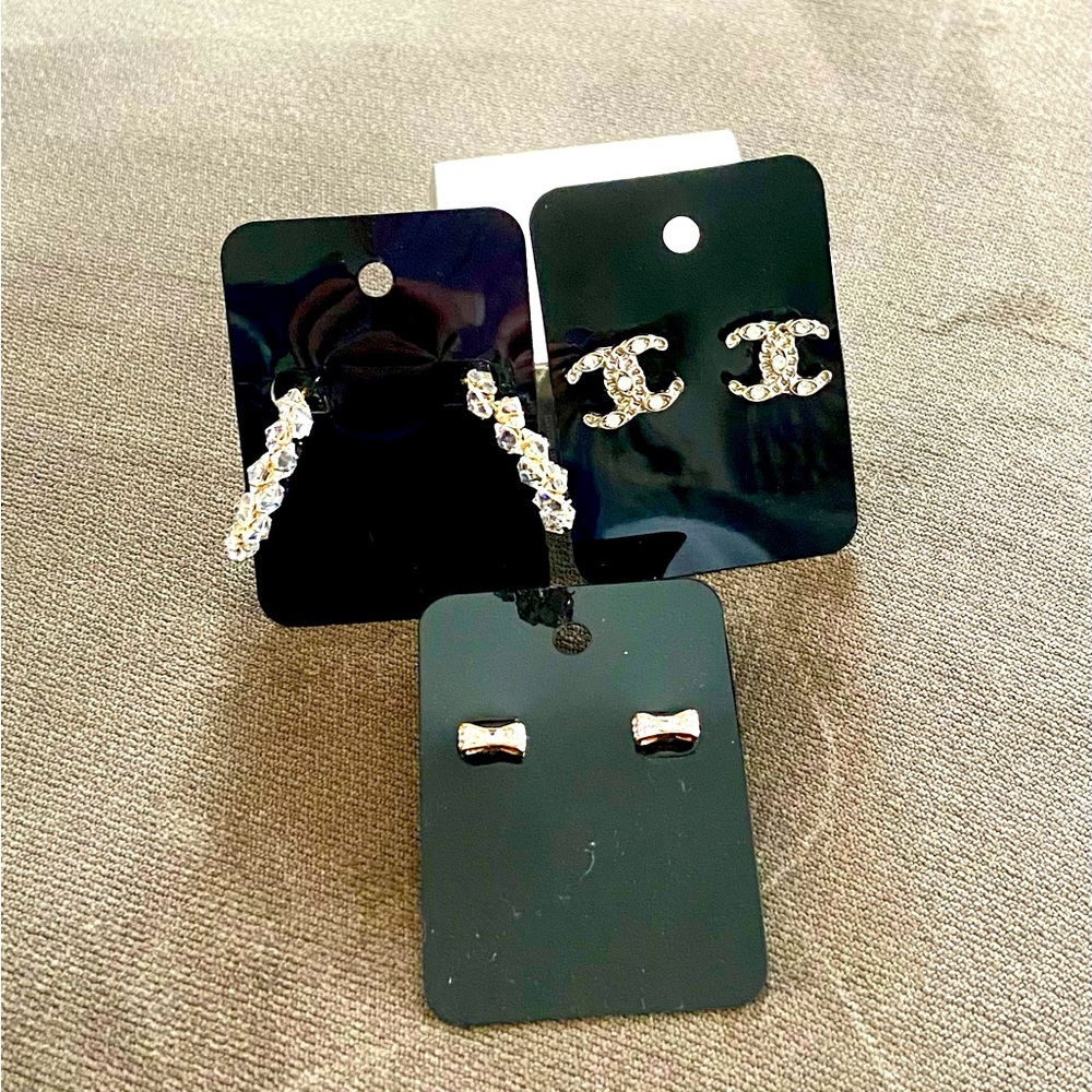 💕💕Bundle of three pair of earrings